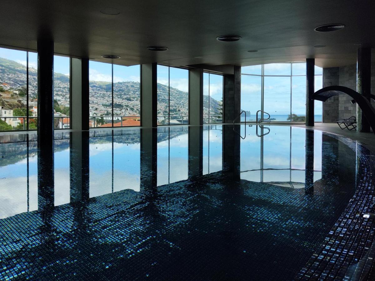 Отель The Views Baia - Adults Only Фуншал Экстерьер фото